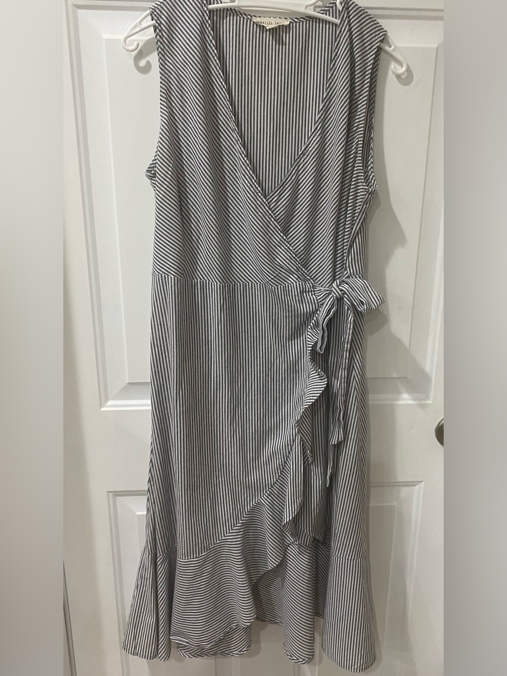 Parallel Skies sleeveless Black and White Striped High-Low Wrap Dress women’s M